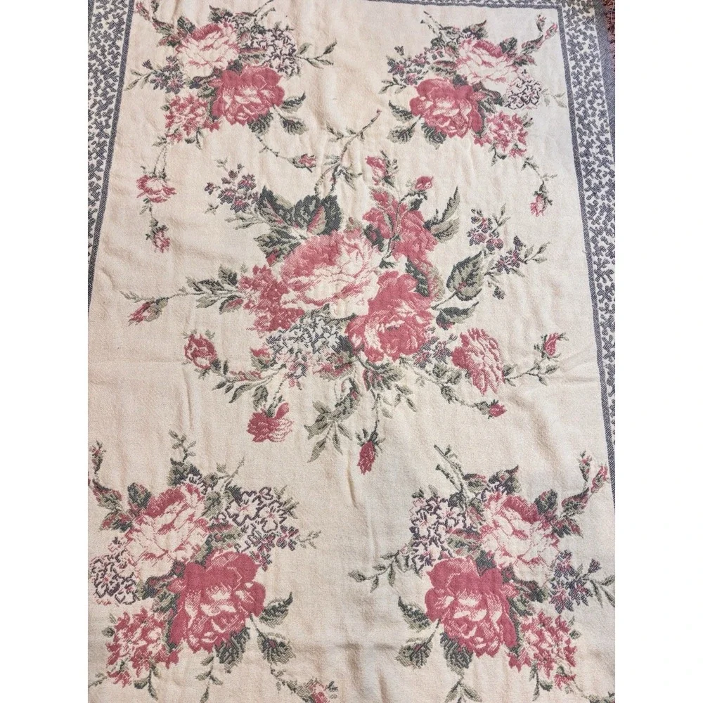 Vintage Floral Woven Throw Blanket Pink Roses Fringe Cottagecore Victorian 44x62